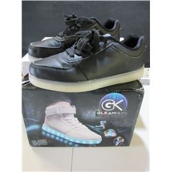 New Gleam Kicks LED indoor/outdoor Runners / Many different light settings