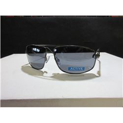 New Foster Grant Sunglasses