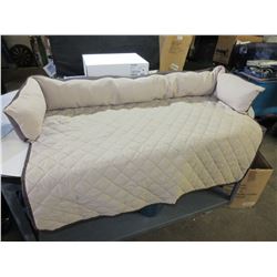 New couch Protector for your Pets / Lays on couch to protect from Hair