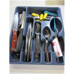Kitchen Utensils with tray from estate good cond.