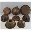 Image 10 : 8 Copper Molds & Pots