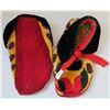 Image 8 : Fully-Beaded Ceremonial Moccasins