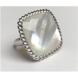 Classy Translucent Gemstone Ring(cts)