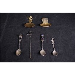 Six small silverwares.