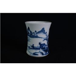 Middle Qing Dynasty, a small blue and white brush pot.