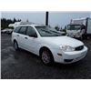 Image 2 : C5---2005 FORD FOCUS ZXW WAGON, WHITE, 193,670 KMS