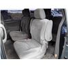 Image 8 : J1---2005 TOYOTA SIENNA CE VAN, BLUE, 181,814 KMS