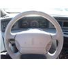 Image 8 : B5--1995 LINCOLN MARK 8 COUPE, WHITE, 206,070 KMS
