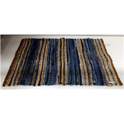 PATTERNED RUG