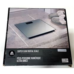 HOMETRENDS SUPER SLIM DIGITAL SCALE