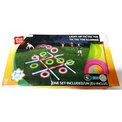 PLAY DAY LIGHT UP TIC TAC TOE