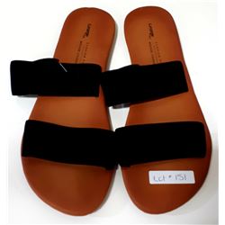 SIZE 8 WOMENS SANDALS