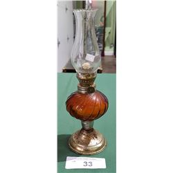 VINTAGE AMBER GLASS OIL LAMP