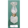 Image 1 : VINTAGE OIL LAMP