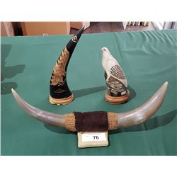 CARVED HORNS & SMALL HORN SET