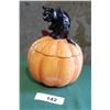 Image 2 : FITZ & FLOYD BLACK CAT ON PUMPKIN LIDDED CANDY DISH