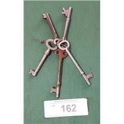 5 ANTIQUE SKELETON KEYS