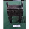 Image 1 : ASIAN METAL PLANTER