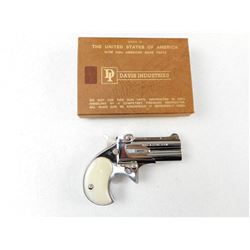 DAVIS , MODEL: D22 , CALIBER: 22 LR