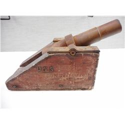 MINITURE IRON CANNON