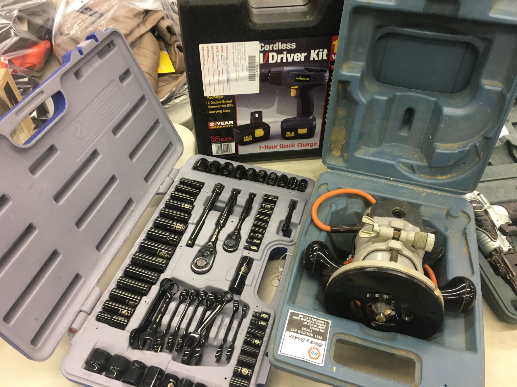 Drill Router Kit ROUTER, SOCKET SET, AND DRILL KIT - Able Auctions