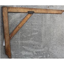 Large scale Carpenter's Square