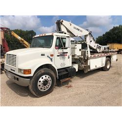 1999 INTERNATIONAL 4900