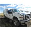 Image 2 : 2009 FORD F350 CREW CAB 4X4 TRUCK C/W 8' WHITE SERVICE BOX