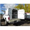 Image 3 : 2009 FORD F350 CREW CAB 4X4 TRUCK C/W 8' WHITE SERVICE BOX