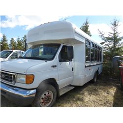 2004 FORD E450 HANDICAP BUS