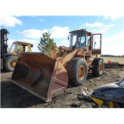 APPROX. 1985 CASE 721 LOADER