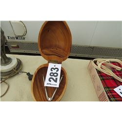 WOODEN NUT DISH WITH CRACKER