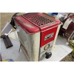 BATTERY CHARGER (WILLARD)