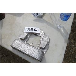 COMB & BRUSH HOLDER (METAL)