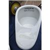 Image 2 : SLIPPER BED PAN WITH LID