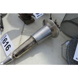 KEROSENE HAND HELD LIGHT TORCH