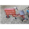 Image 2 : WESTERN FLYER METAL RIDING TRACTOR TOY