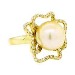 0.35 ctw Diamond and Pearl Ring - 18KT Yellow Gold