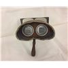 Image 2 : Antique Stereoscope Viewer with Cards