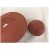 Image 6 : 2 Jemez Pottery Items
