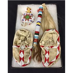 Display Antique Beadwork