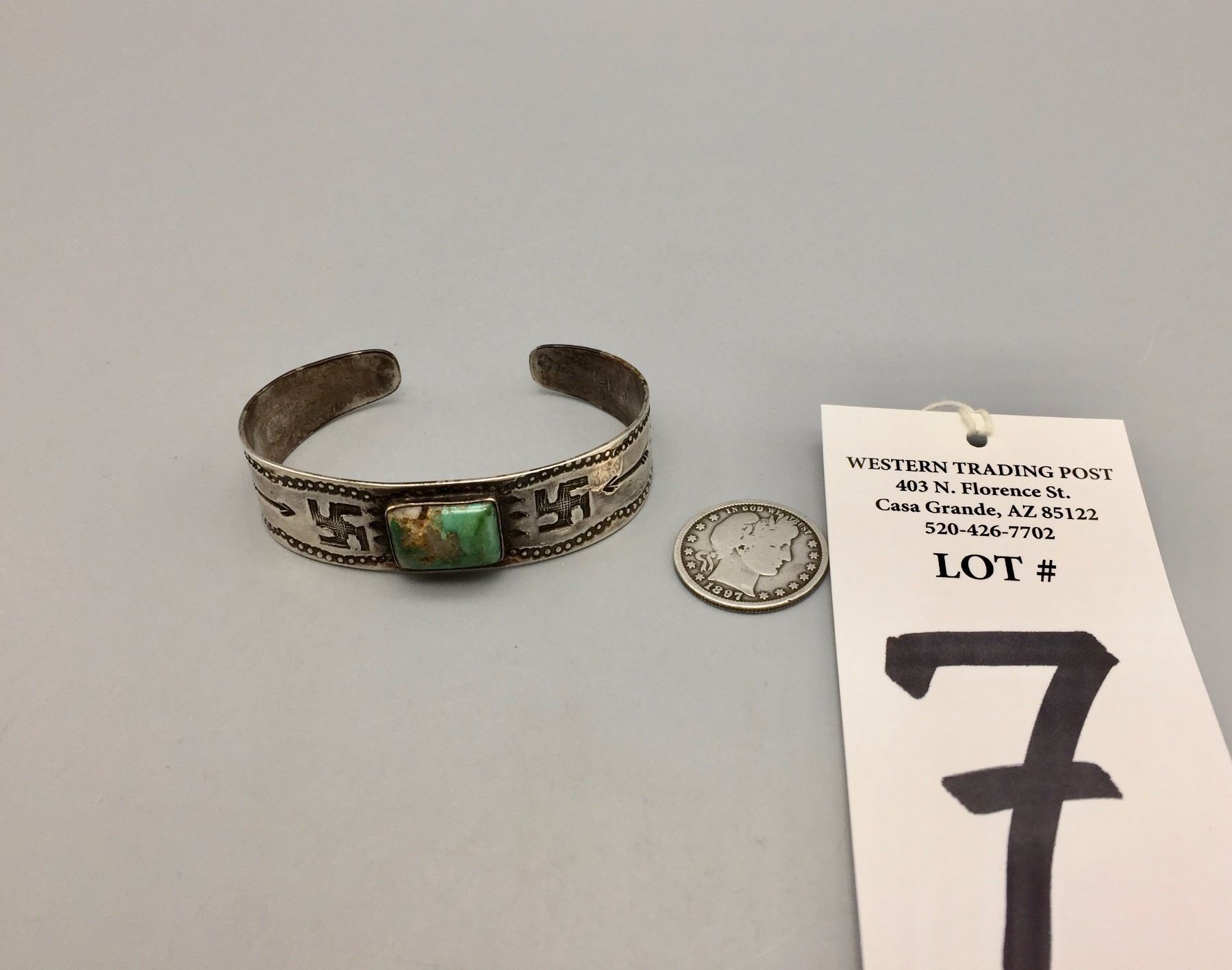 Bracelet manchette Thunderbird cuivre de l'époque Fred Harvey - France Bracelet manchette Thunderbird cuivre de l'époque Fred Harvey - France