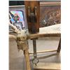 Image 8 : Nice Antique Stitching Horse