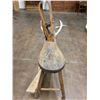 Image 9 : Nice Antique Stitching Horse