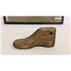 Image 5 : Civil War Blanket and Child’s Shoe Form