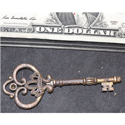 INSIDIOUS 4 THE FINAL KEY DEMON FINGER KEY 1
