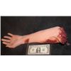 Image 2 : THE KNICK SEVERED SILICONE ARM
