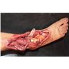 Image 2 : THE KNICK SEVERED SILICONE LEG 2