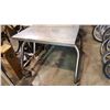 Image 2 : 3 FOOT BY 3 FOOT ROLLING STAINLESS STEEL CART