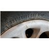 Image 3 : 4 DEFENDER SPORT SIZE 235/60 R15 TIRES ON RIMS